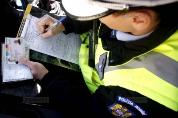 Prins la volan fără permis